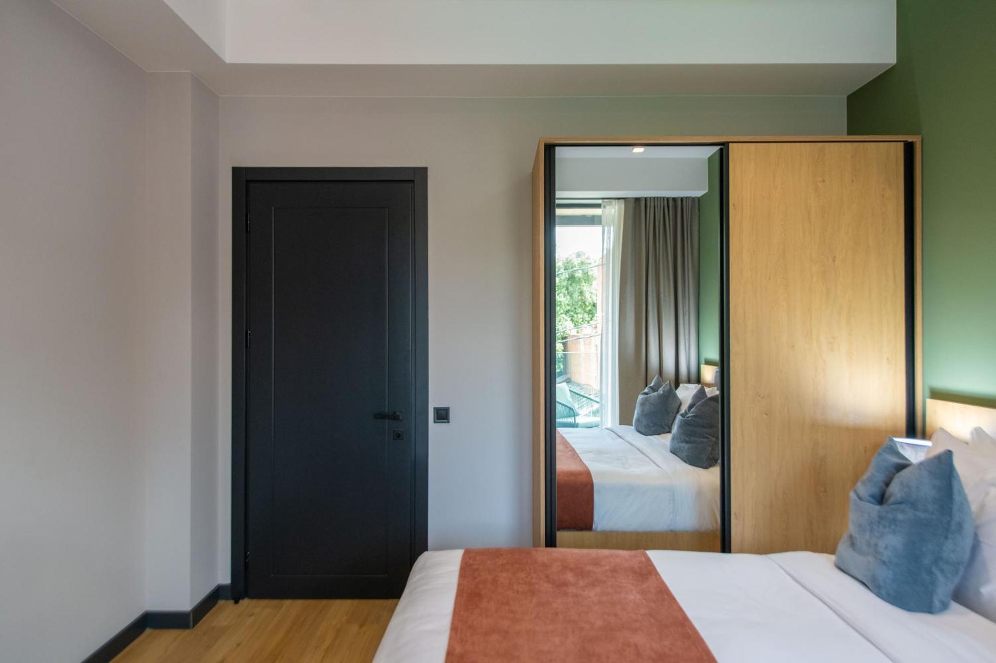 Qstay Gratus Tbilisi Ngoại thất bức ảnh